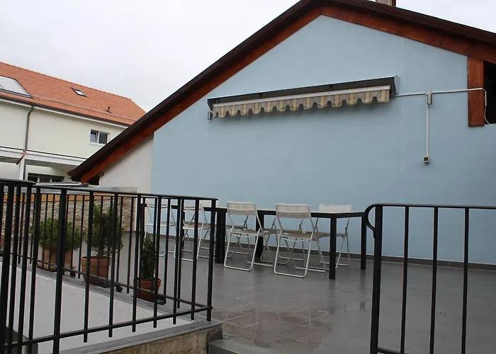 Au Coeur Du Vignoble Sur Nocleg ze śniadaniem Bursins